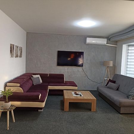 Royal Apartmani Bosanski Samac ภายนอก รูปภาพ