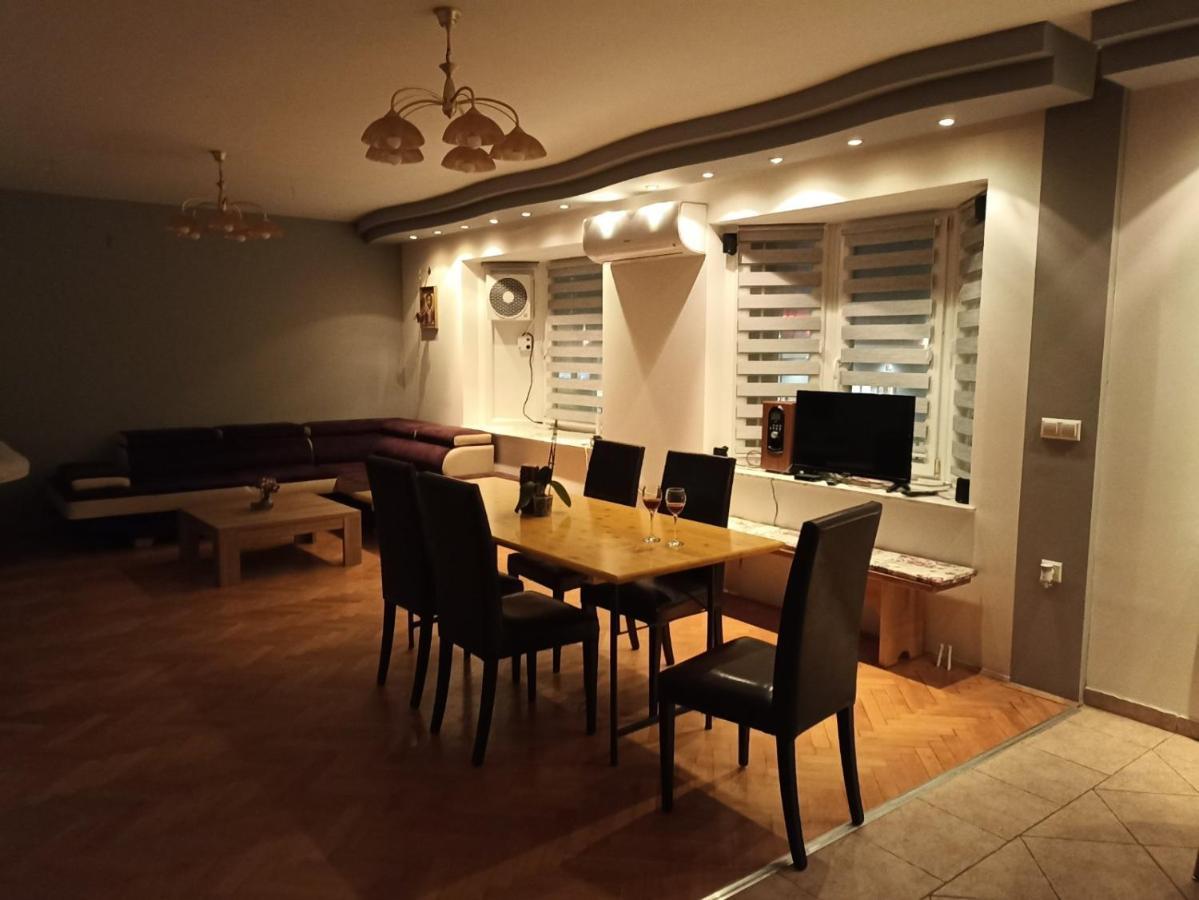 Royal Apartmani Bosanski Samac ภายนอก รูปภาพ