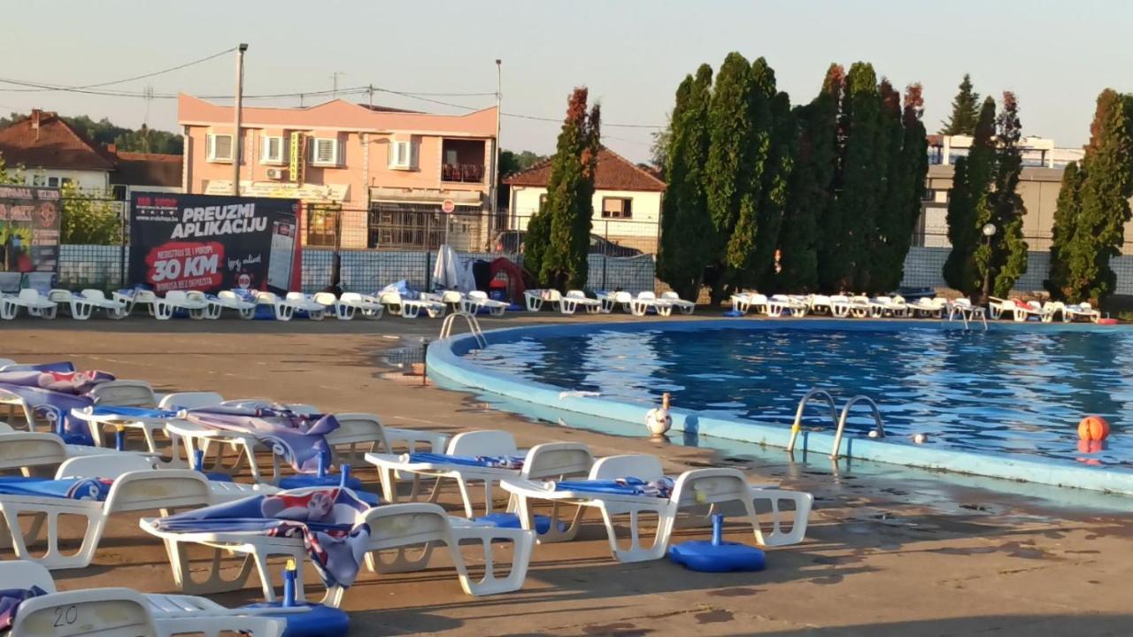 Royal Apartmani Bosanski Samac ภายนอก รูปภาพ